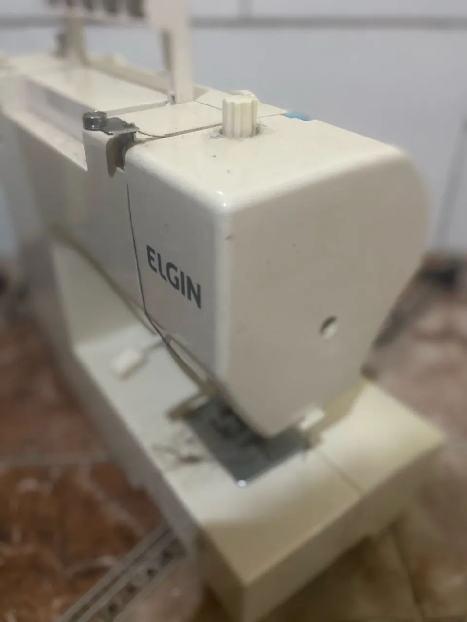 Máquina de costura - Foto 2