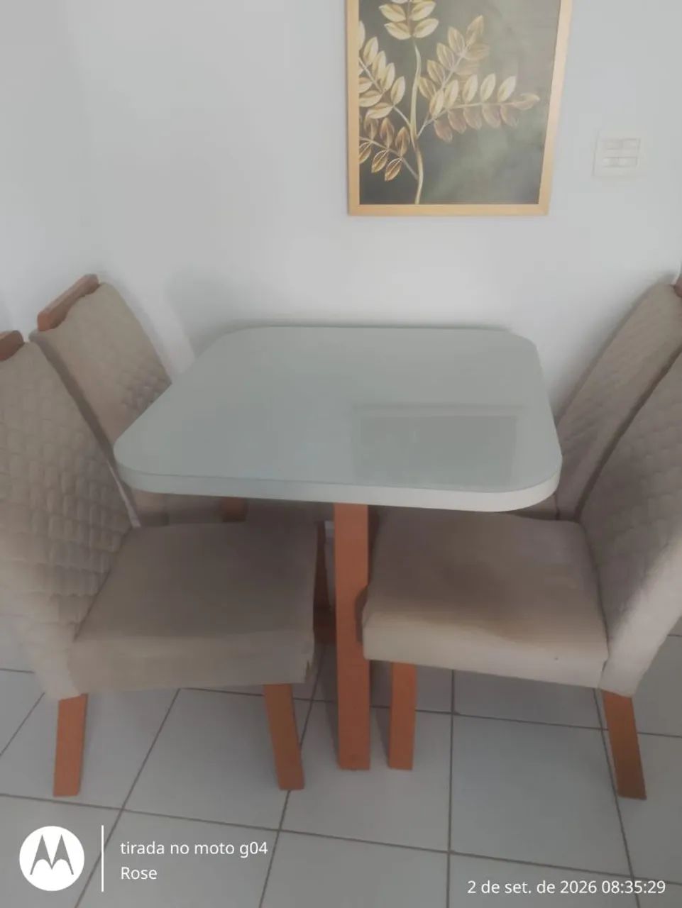 Mesa com 4 cadeiras  - Foto 2