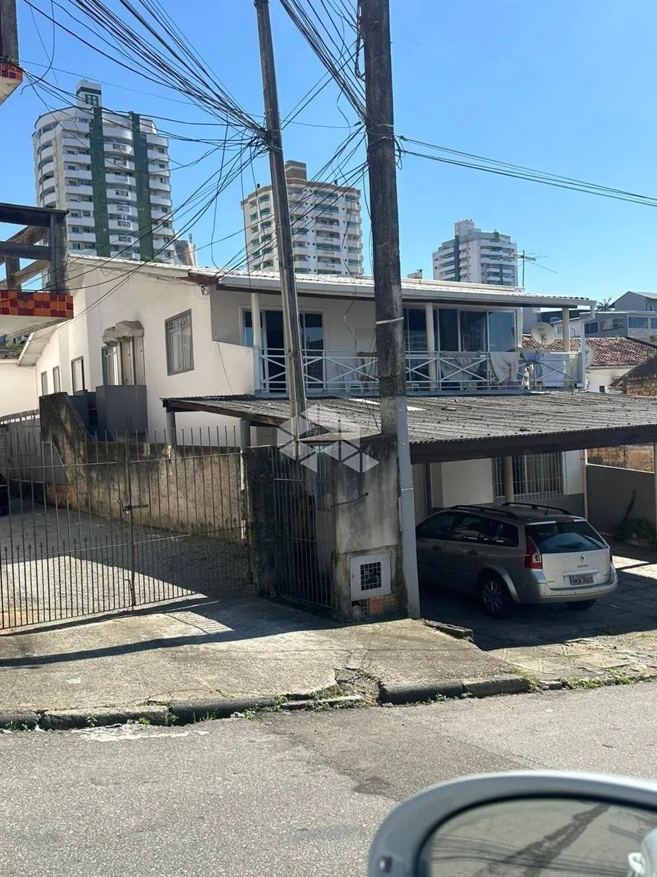 Empreendimento com 6 apartamentos em Barreiros