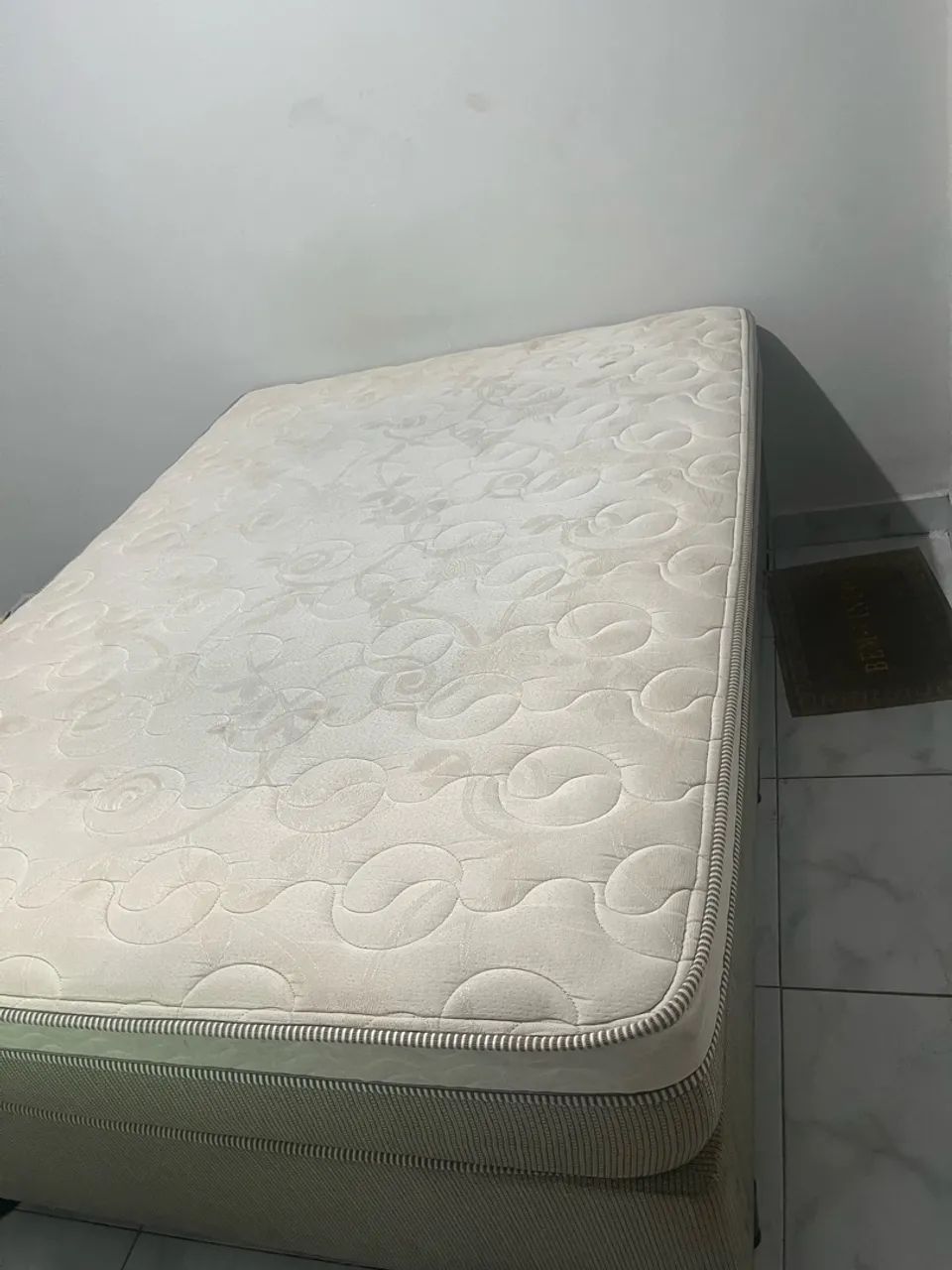 Cama box 