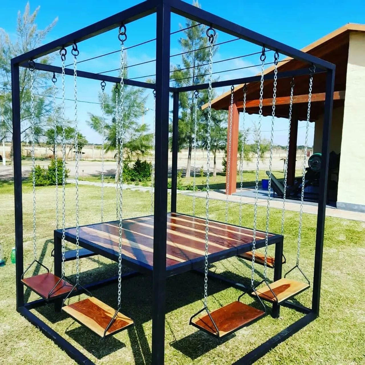Mesa com Balanço 