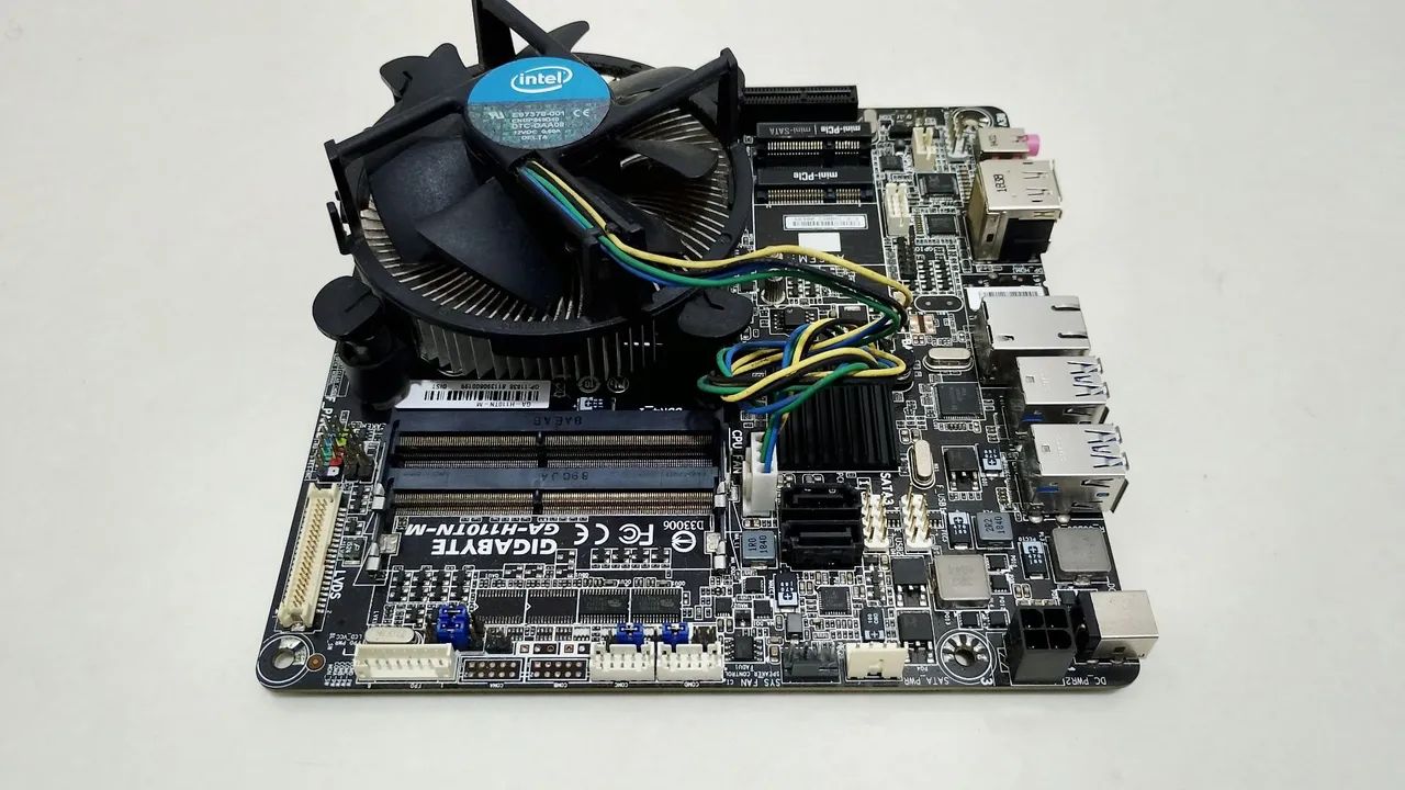 Kit Placa Mãe Mini-ITX LGA 1151 DDR4 