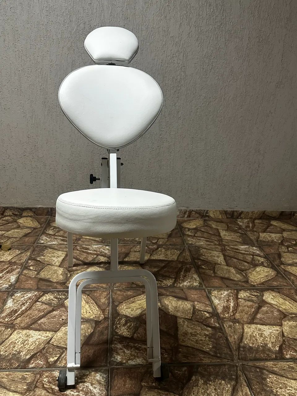 Cadeira designer de sobrancelha  - Foto 4