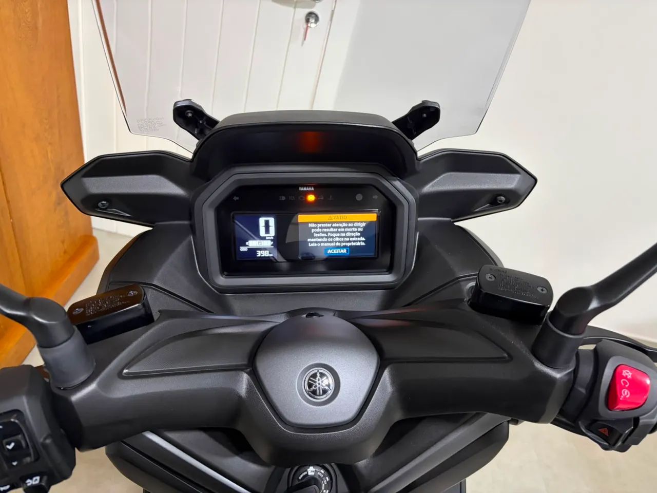 Yamaha Xmax 300 connect  2026 com apenas 1.200km - Foto 3