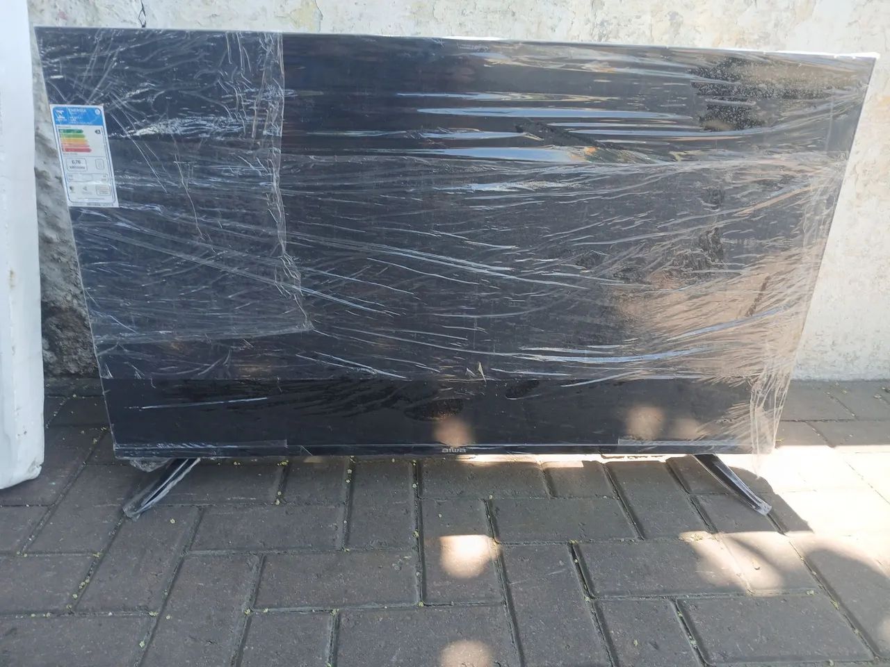 VENDO TV SMART AIWA 43 POLEGADAS.