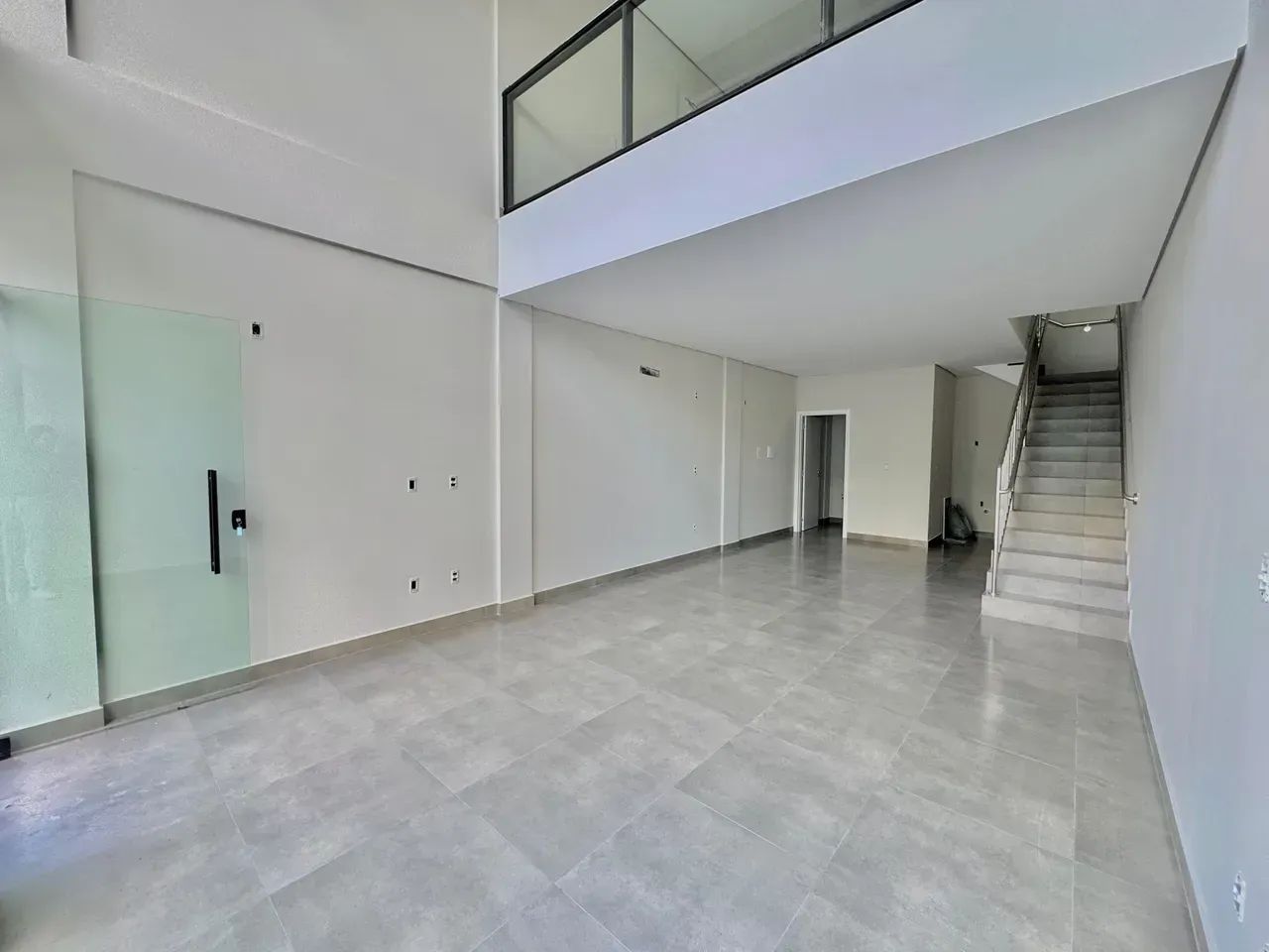 Sala Comercial Recém Entregue no bairro Vila Moema em Tubarão/SC - Foto 5