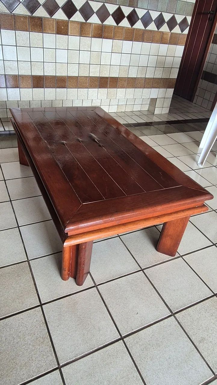 Mesa de Centro Baixa em Madeira - Base Maciça - Foto 2