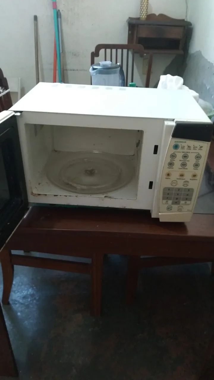Microondas Electrolux MEF 28 - 18 Litros - Foto 2
