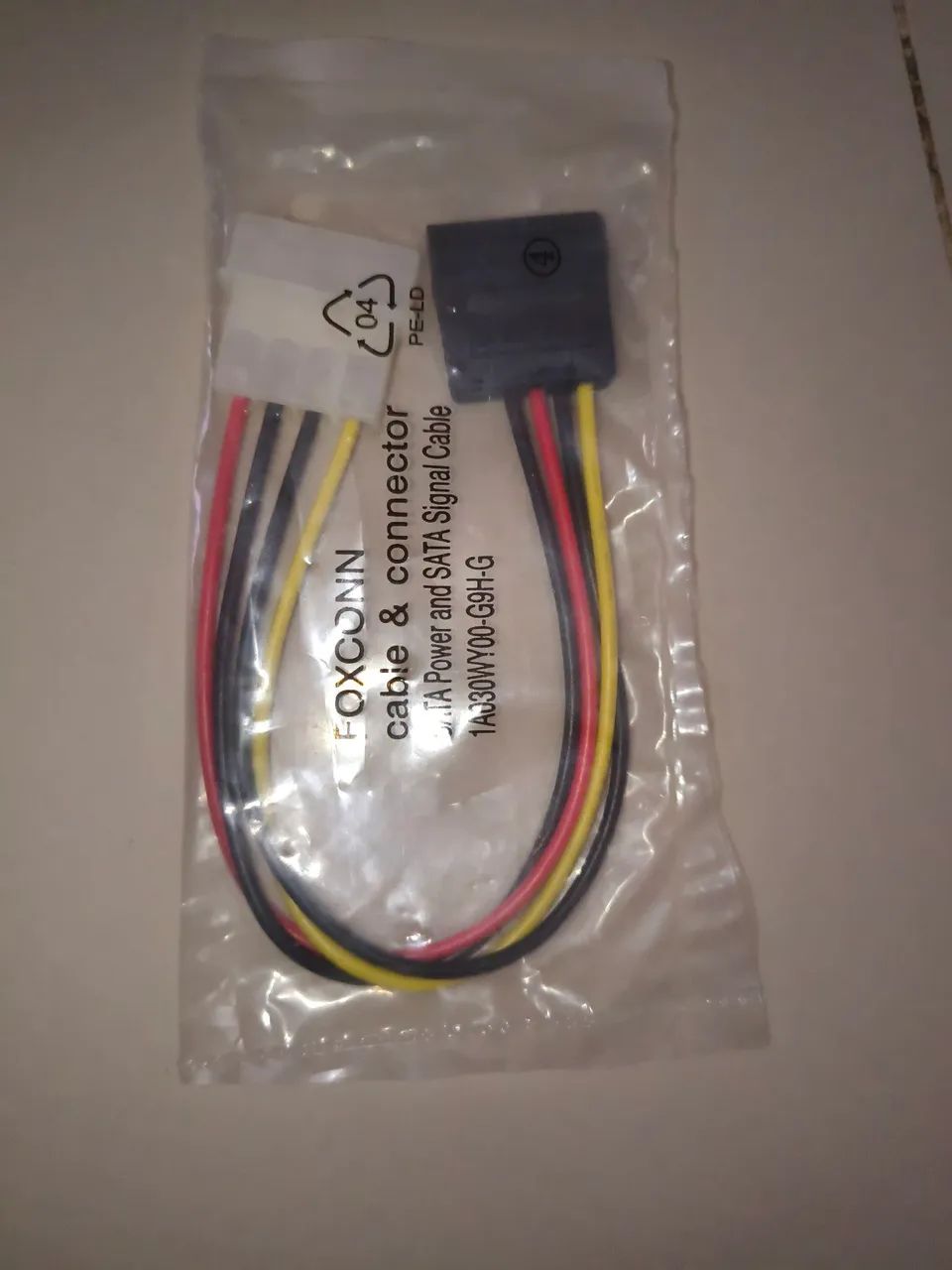 Foxconn Cabo conector sata power