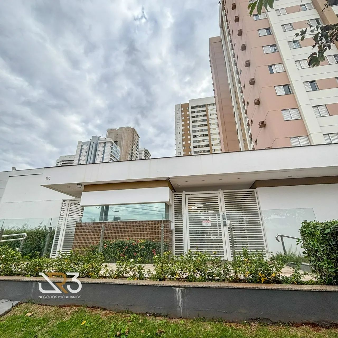 Apartamento à venda no Torres do Horizonte com 3 dormitórios e sacada com churrasqueira na - Foto 2