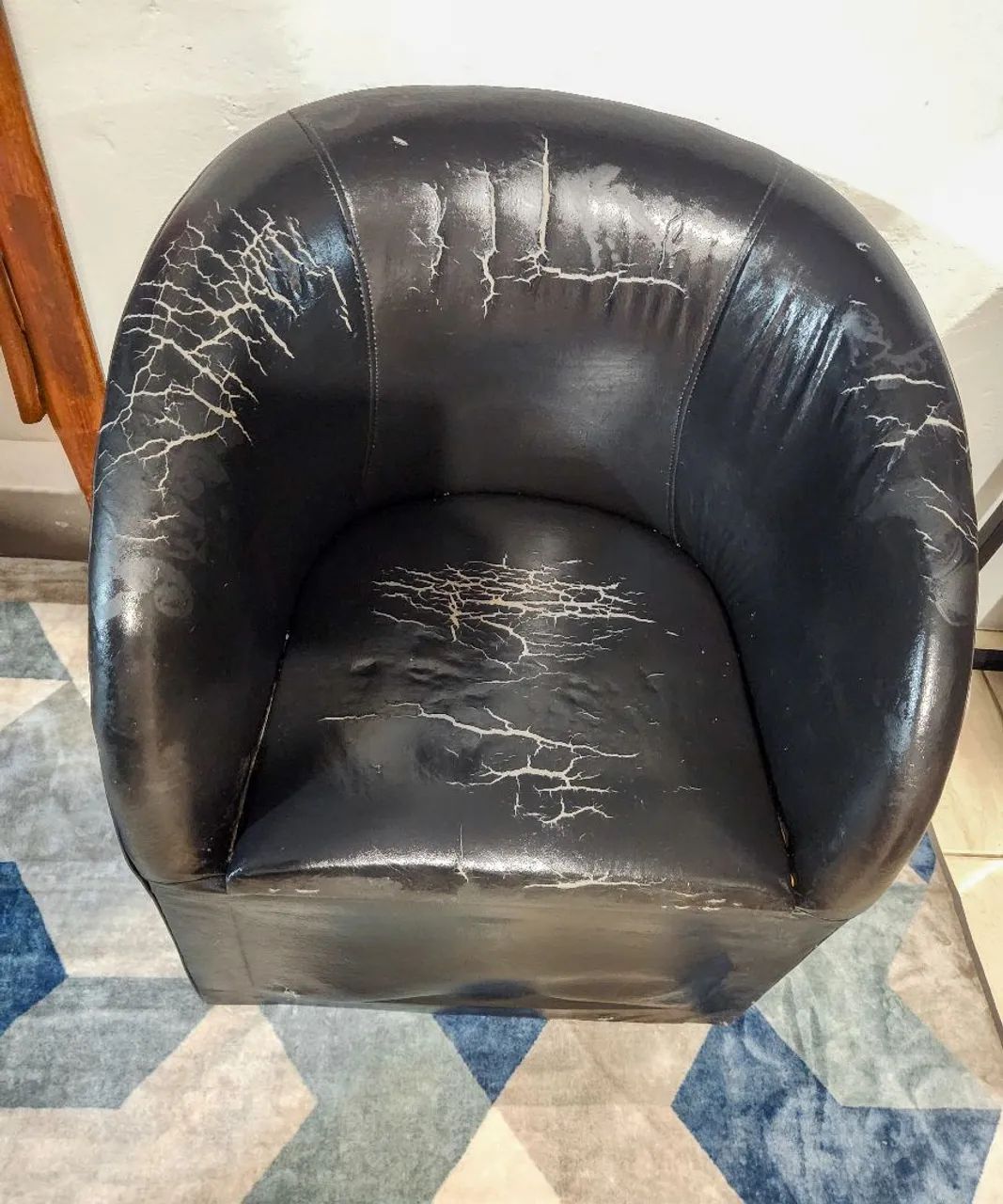 Poltrona Granada com estruturas em perfeito estado - Foto 3