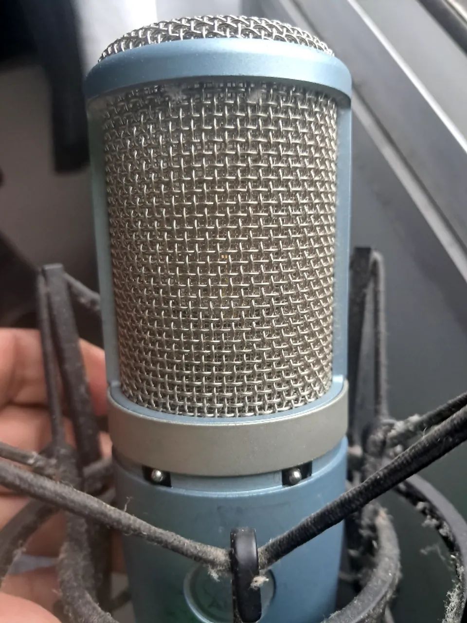 Microfone Condensador AKG P220  - Foto 4