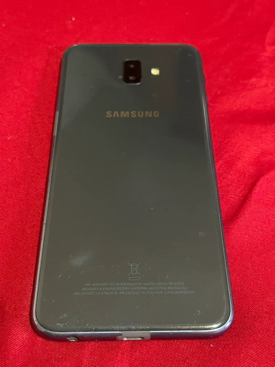 Celular J6 Plus em bom estado - Foto 2