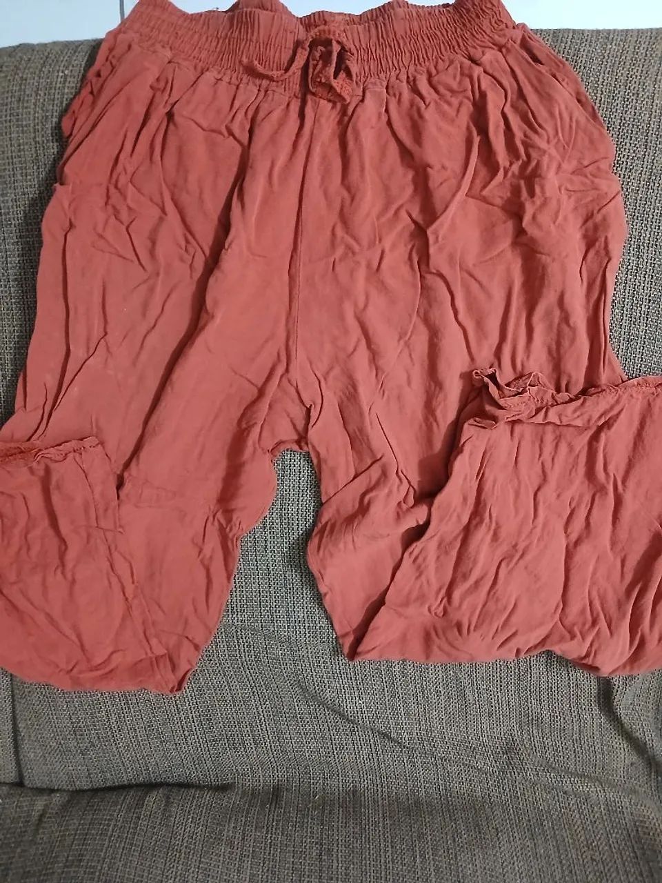 Calça feminina da cor Terra Cota - Foto 2