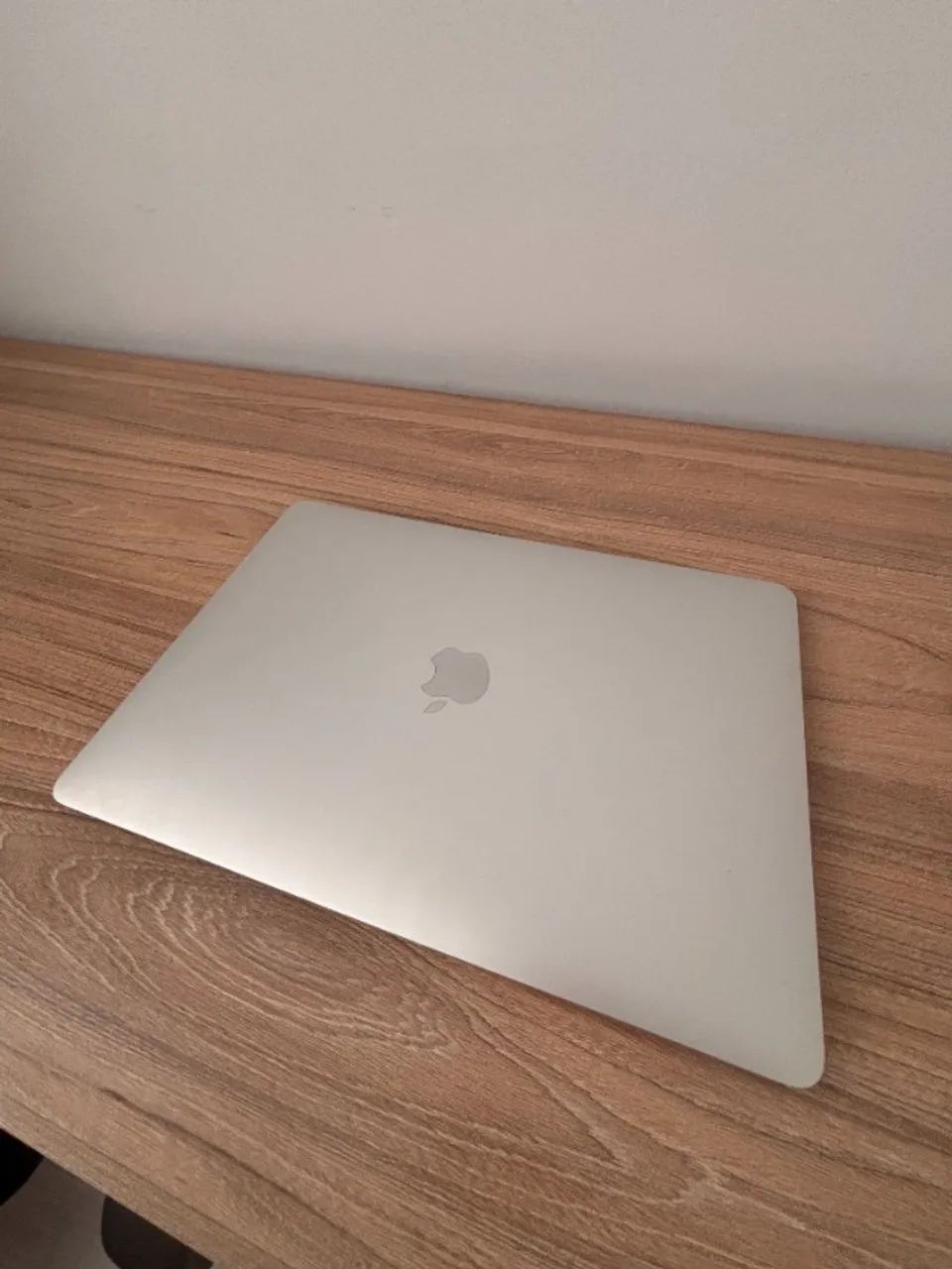 MacBook Pro 13 - 2020 i5 - 16GB RAM - SSD 1TB - Muito Conservado