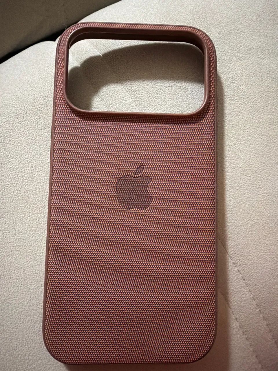 Case(capa) TechWoven case com Mega Safe pra 17 Pro Apple