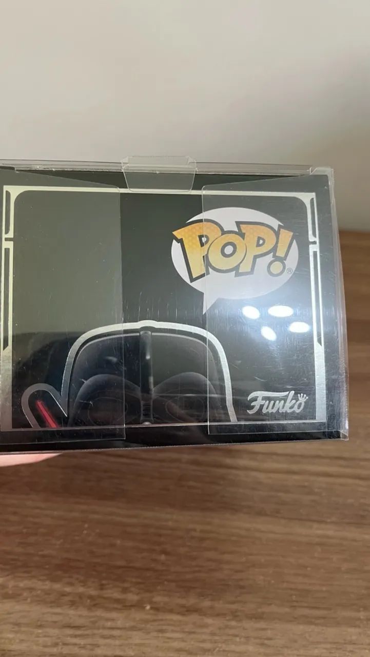 Funko Pop Star Wars Darth Vader Luz e Som - Foto 2