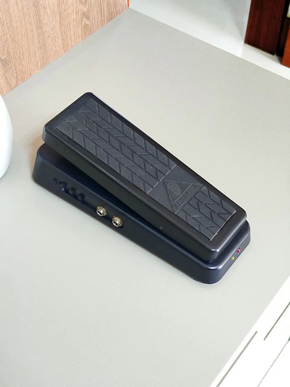 Pedal Wah Wah Behringer  HB01 - Foto 2