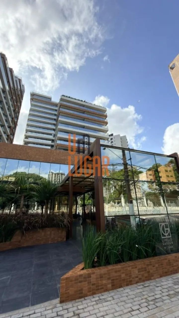 Um Lugar Imóveis vende: Apartamento com 2 suítes com conforto, sofisticação e amplo no Edi