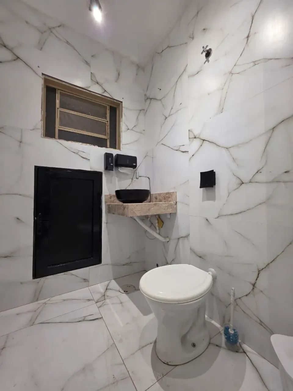 Sala Comercial Térrea 40 m² com  divisões mais cozinha água incluso - Centro - Foto 3