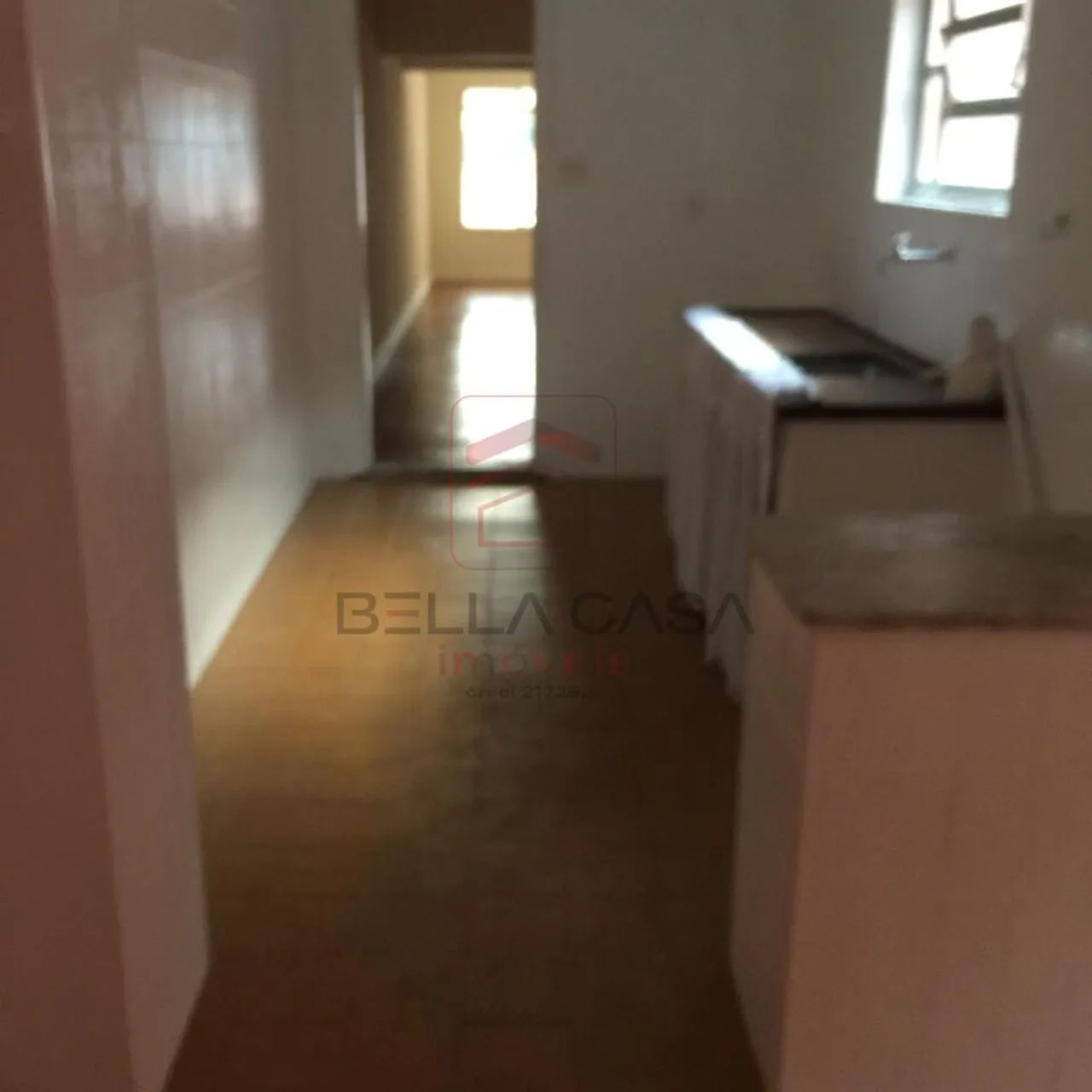 Sobrado amplo com 3 dormitórios e churrasqueira - Foto 2
