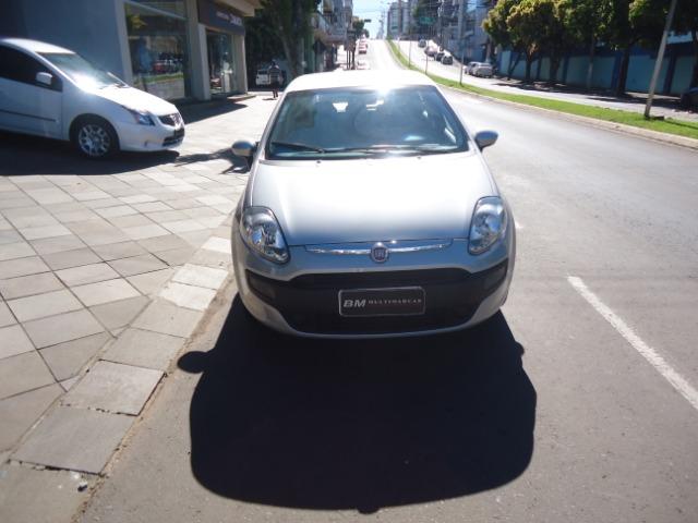 Fiat Punto 1.4 com apenas 37 mil km - Foto 9