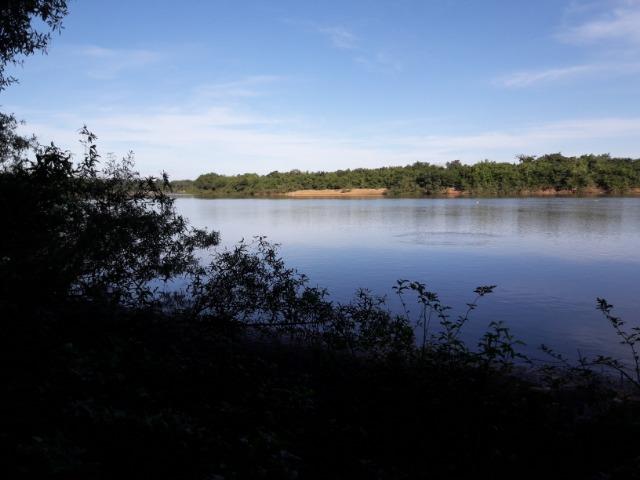 Vende-se uma chácara na beira do rio Cuiabá - Foto 3