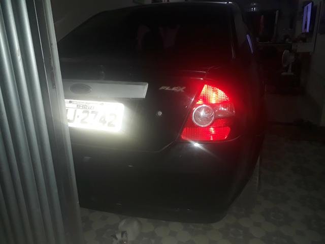 Vendo ou troco por outro carro