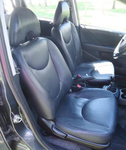 Fit 2004 LX 1.4 8v AirBag 114.000 KM Couro Ar Raridade (19.990 á vista) (21.990 p/ troca) - Foto 4