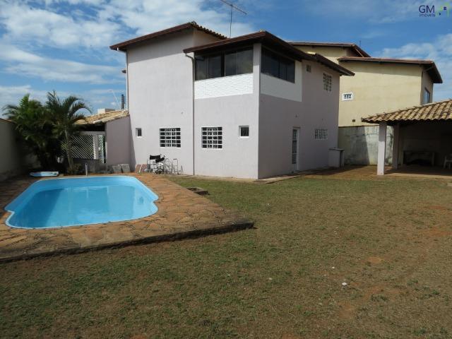Casa a venda / Condomínio Jardim Europa II / 04 Quartos / Suíte / Churrasqueira / Piscina