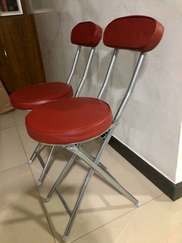 Banquetas compactas dobráveis com encosto novíssimas - Foto 3
