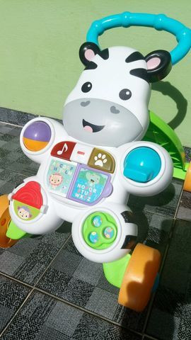Andador Fisher Price com atividades,músicas e som de animais Mto Lindo - Foto 3