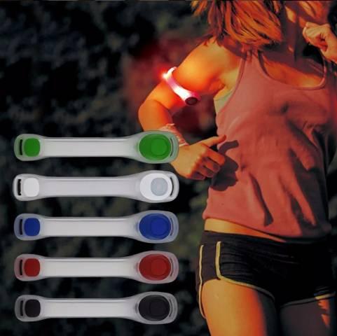 Braçadeira de led flexível para corridas e caminhadas - Foto 2