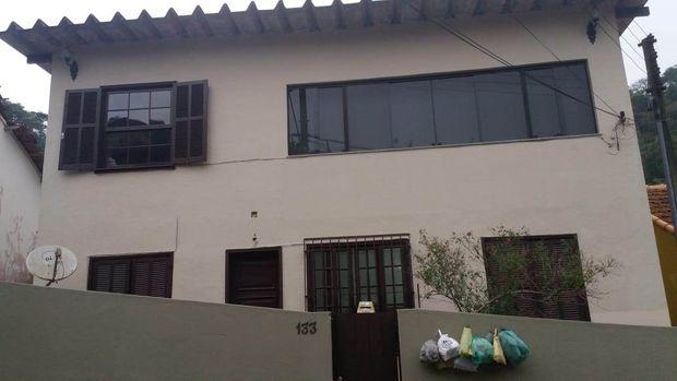 Casa à venda com 4 dormitórios em Castelanea, Petrópolis cod:116