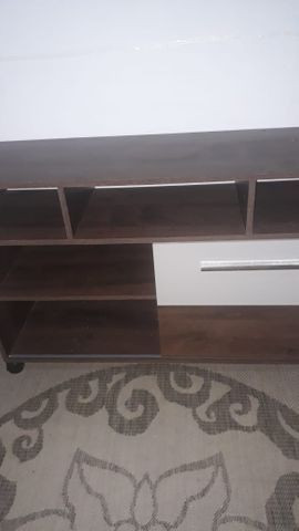 Vende-se rack(300,00) falar com Carol