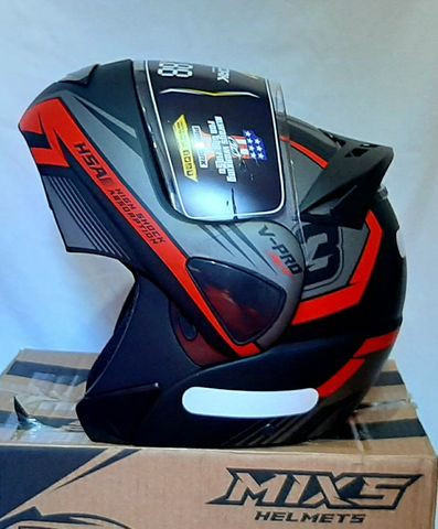 Brinquedos Capacete Moto Articulado com Naringueira Escamoteável Robocop Protork Jogos