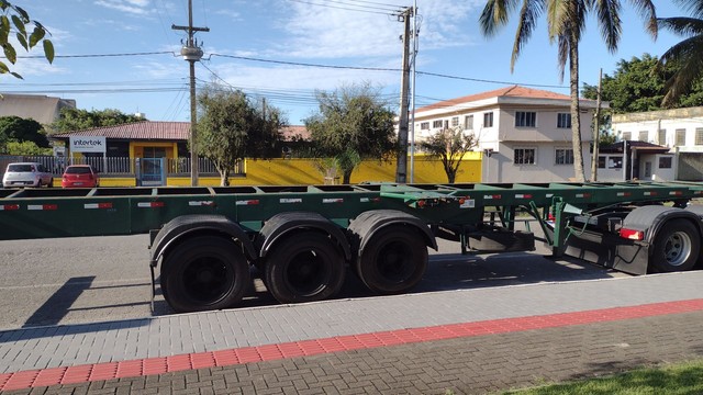 VENDO CARRETA PORTA CONTAINER