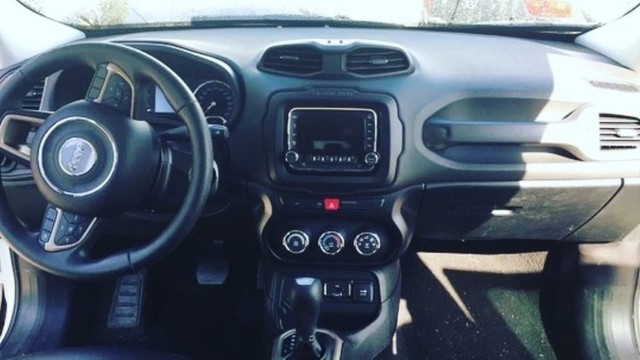 Jeep Renegade 1.8 2016 Farol Motor Capo Porta Retrovisor Cambio Airbag Sucata  - Foto 5