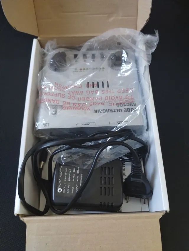 Pré amplificador valvulado Behringer MIC100 Ultragain Instrumentos