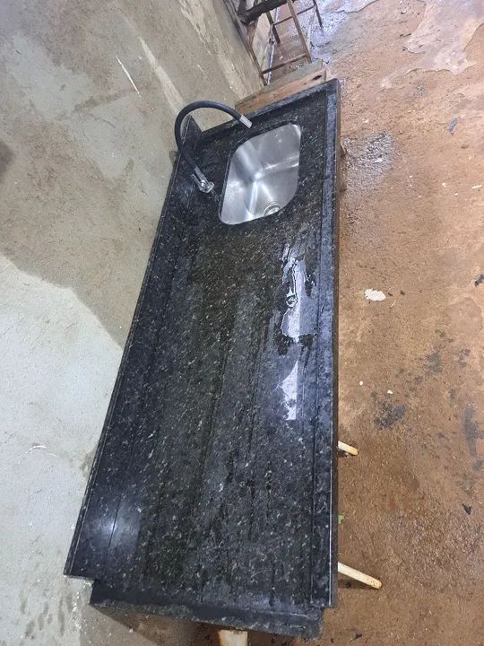 Pia de mármore verde Ubatuba.