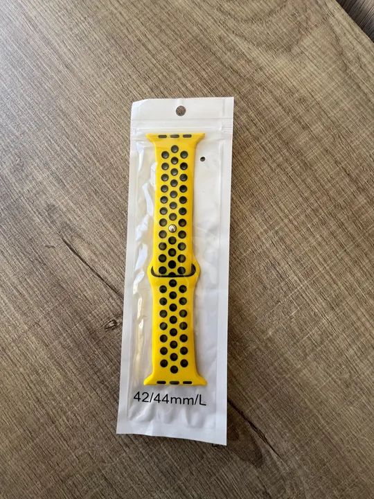 Pulseira Apple Watch Amarelo e Preto furadinho Linda nova Sem uso ! - Foto 2