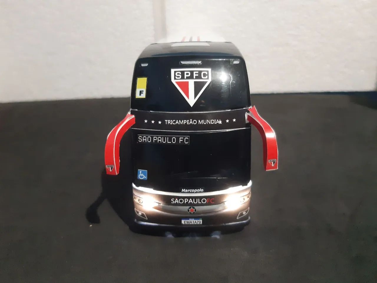 Ônibus do São Paulo FC - Tricampeão Mundial - Foto 5