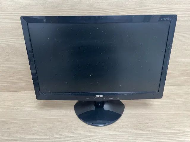 Monitor Aoc Widescreem 15 Polegadas E1621SW Com Defeito64289271745666120