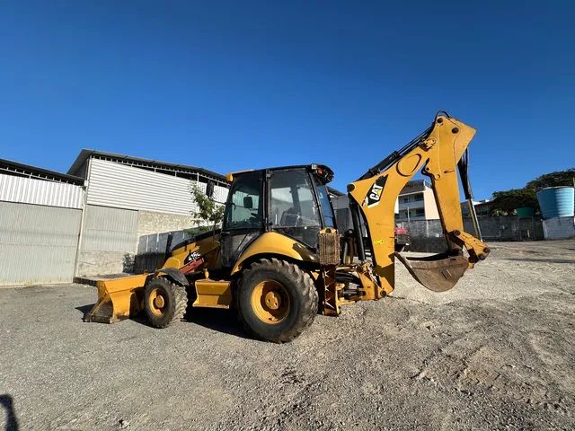 Retroescavadeira Caterpillar 416F 2012 4X4  - Foto 3