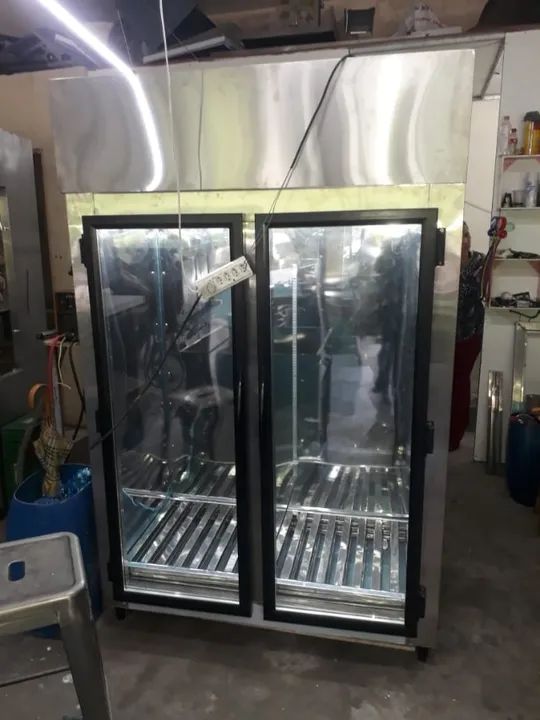 Expositor  de Cerveja e refrigerante em aço inox, com portas de vidro  - Foto 2