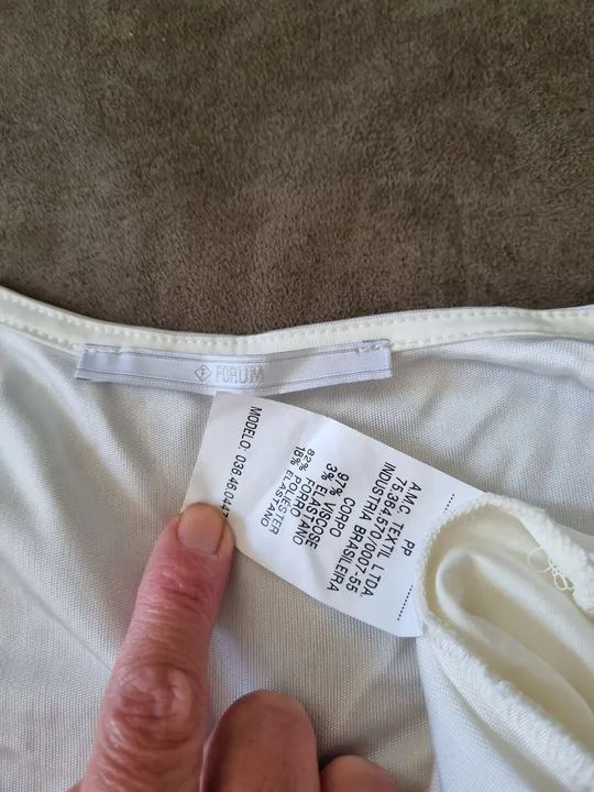 cropped novo off white, pp, forum, nunca usado - Foto 5