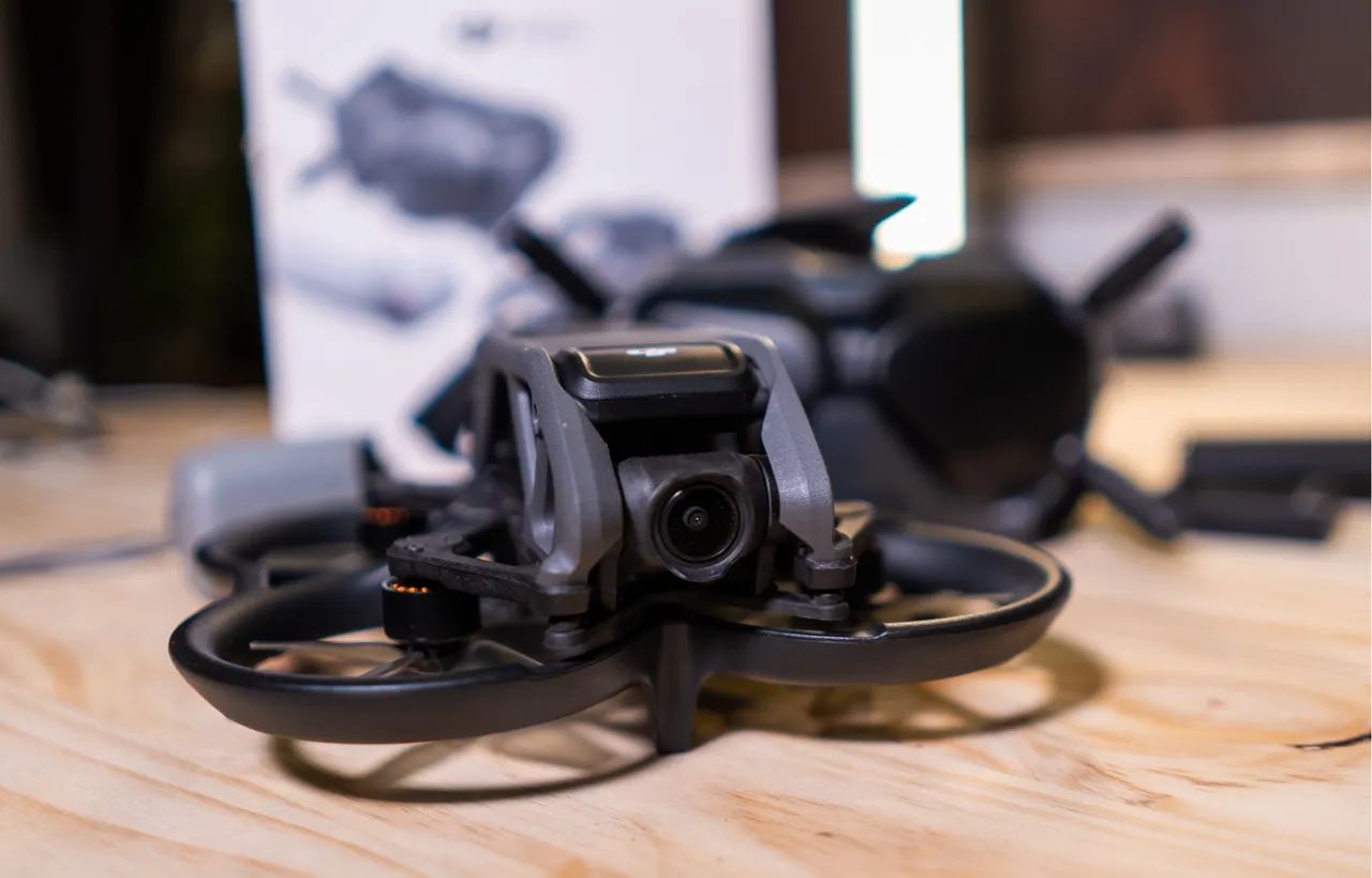 Drone DJI Avata Fly Smart com DJI FPV Goggles - Foto 4