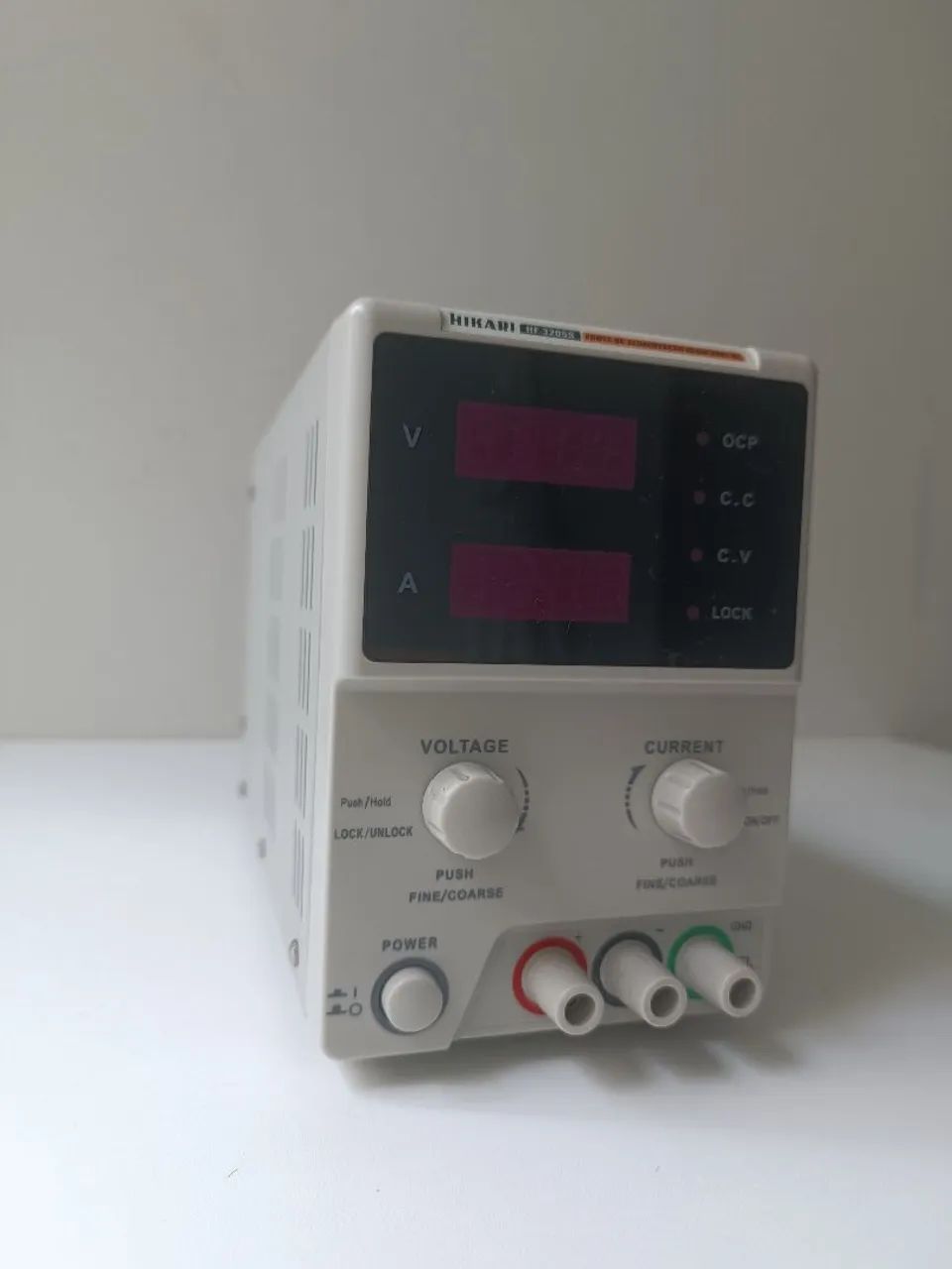 Fonte De Bancada Hikari 3205s - Foto 3