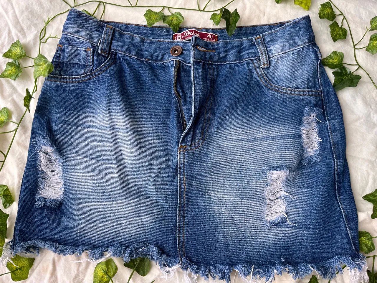 Saia Jeans Destroyed - Tamanho 40