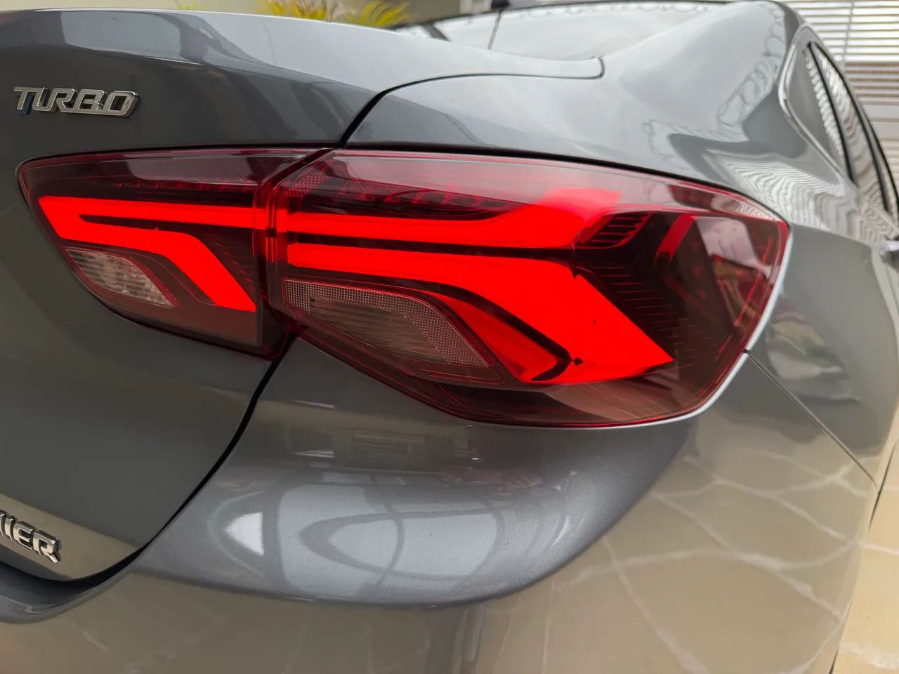 Chevrolet Onix Plus Premier 1.0 12V TB Flex Aut. 4P 2023 - Foto 9